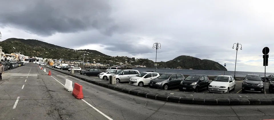 Kajen vid Marina Lunga på Lipari