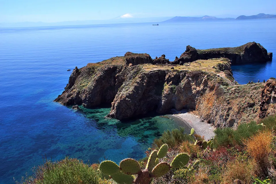 Capo Milazzese på södra Panarea, högt över havet